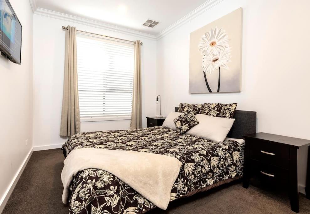 Luxury Home In Christies Beach With King Bed, Nbn, Netflix, 3Bed 2Bath المظهر الخارجي الصورة